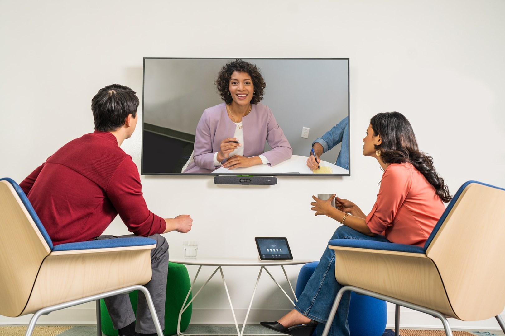 Videobar HP Poly Studio X30 me kontrollues TC8, i zi