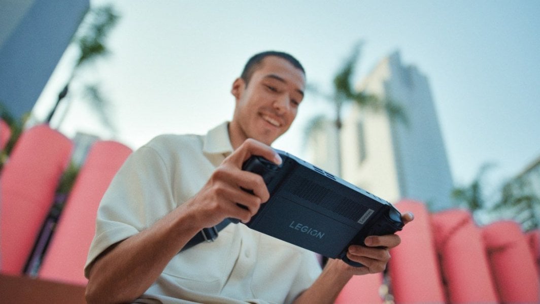 Konzolë portative Lenovo Legion Go AMD Ryzen Z1 Extreme, 8.8", FHD IPS, 16GB RAM, 1TB SSD, e zezë