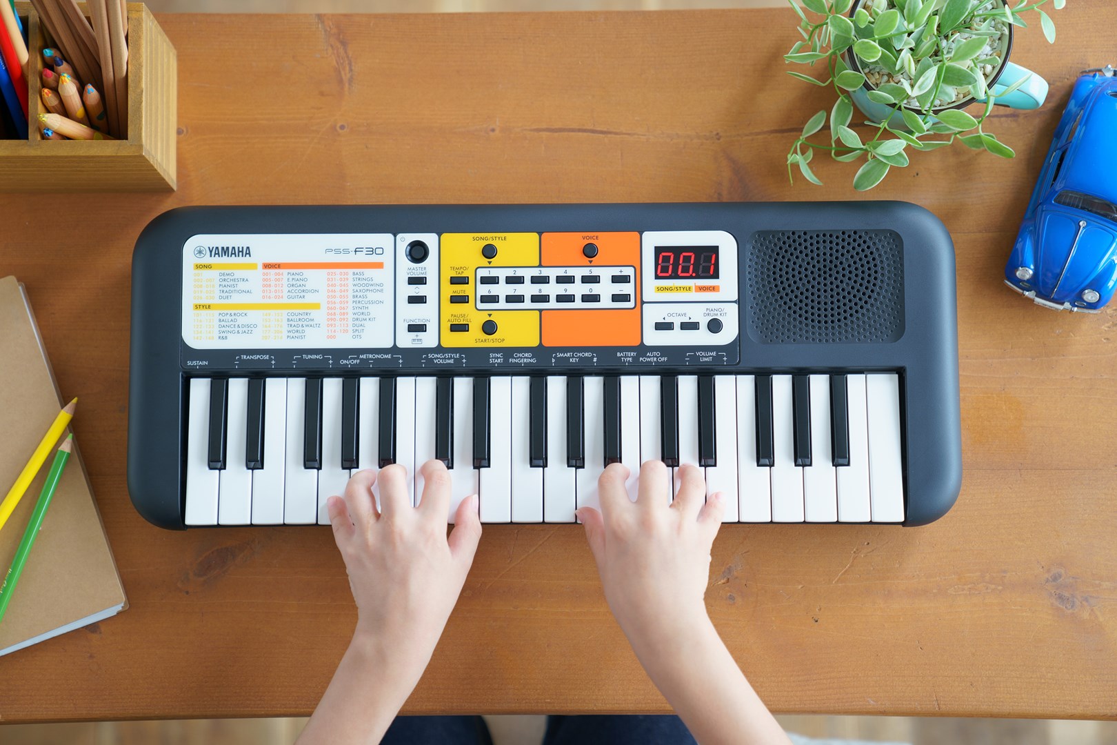 Sintetizues Yamaha PSS F30, 37 taste mini, 120 tinguj, i zi