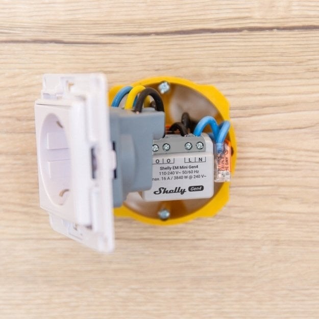 Modul matës energjie Shelly EM Mini Gen4, 110-240V, 16A, i bardhë