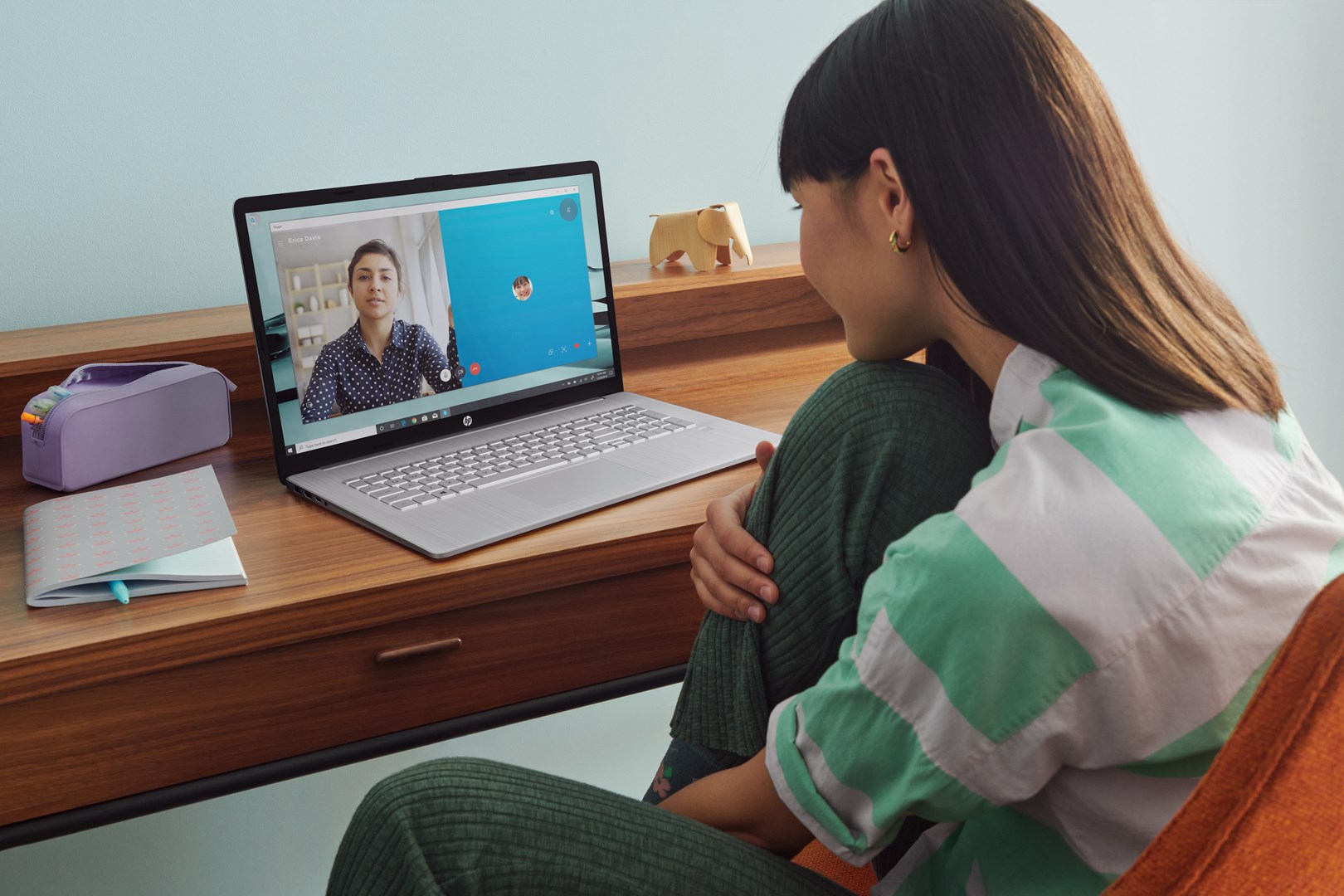 Laptop HP 17-cn1053cl, 17.3", Intel Core i5-1155G7, 12GB RAM, 1128GB HDD+SSD, i argjendtë