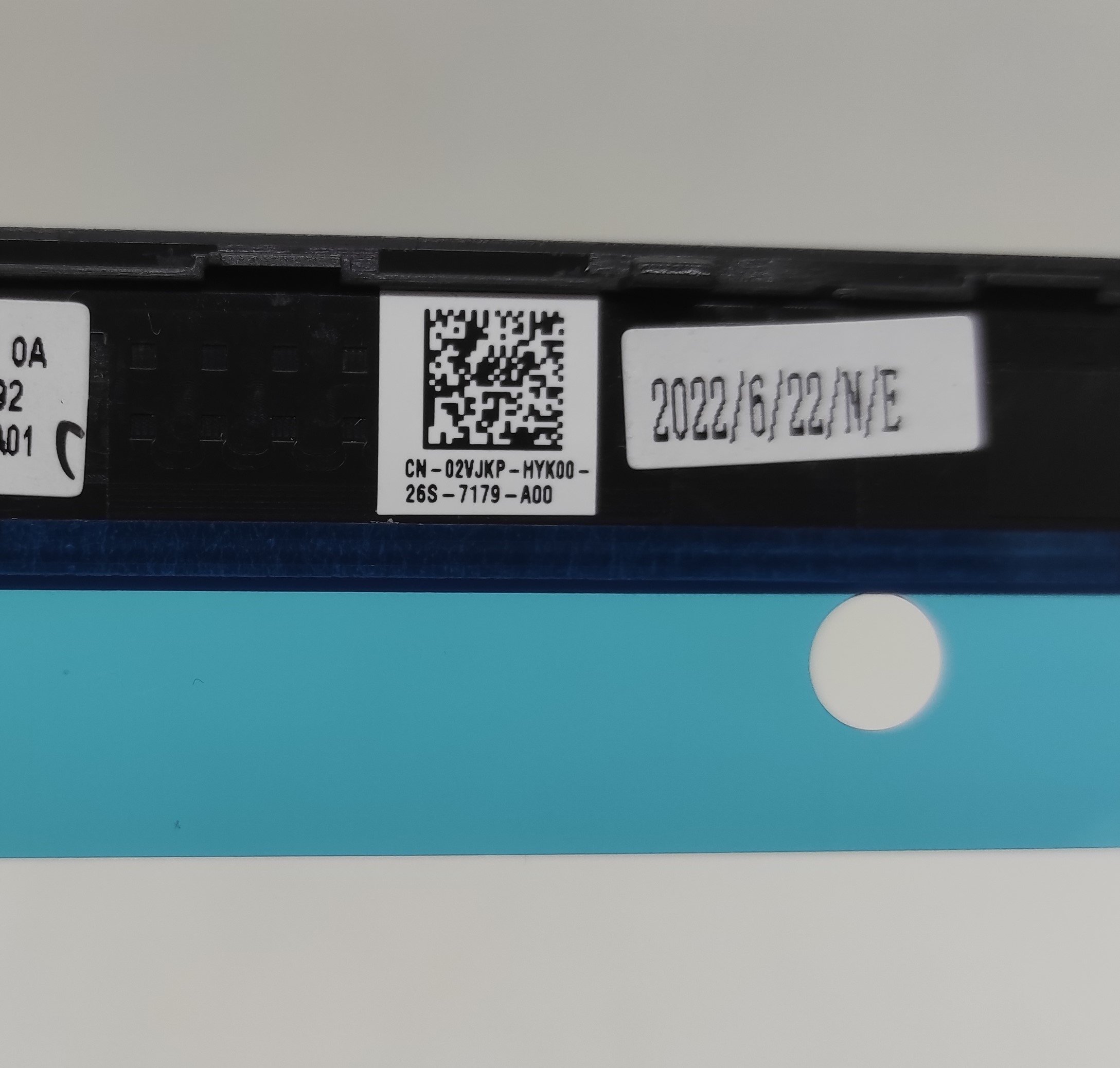 Kornizë ekrani Dell 14", me kamerë RGB, për seri 542x, e zezë