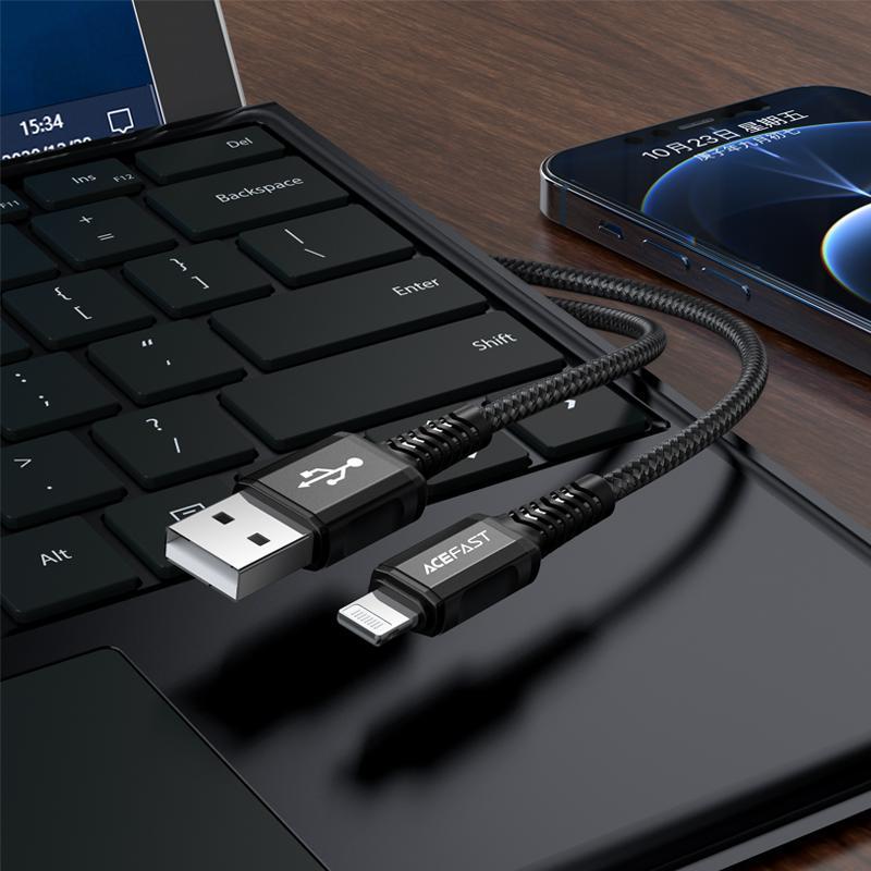 Kabllo Acefast USB A në Lightning, 1.2m, 2.4A, e zezë