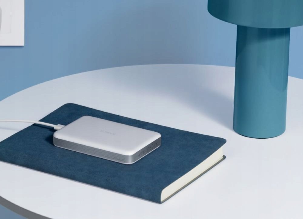 Powerbank Anker MagGo 10K Slim, 15W Qi2, USB C 30W, e bardhë