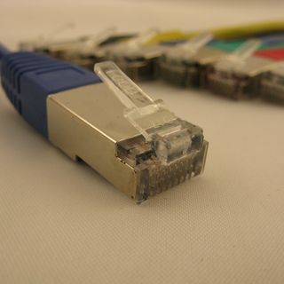 Kabllo patchcord NetRack, RJ45, Cat. 5e, FTP, 5m, e kaltër