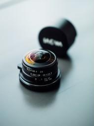 Objektiv Venus Optics Laowa 4/3 4.5mm f/2.8, fisheye, ultra i gjerë, i zi