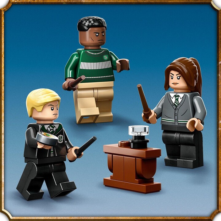 Set LEGO® Harry Potter™ 76410 Slytherin's Banner, 349 pjesë
