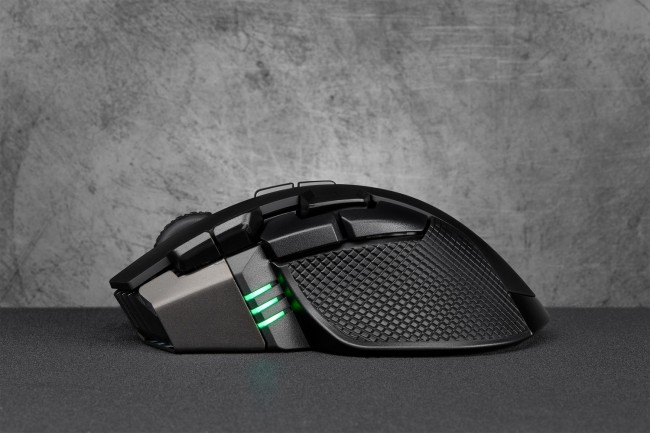 Гејминг глушец Corsair IRONCLAW RGB Wireless, безжичен, црн