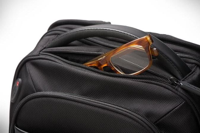 Çantë shpine Kensington Contour 2.0 K60382EU, 15.6", mbrojtje RFID, e zezë