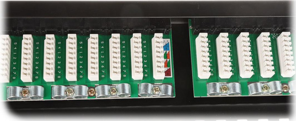 Panel shpërndarës Delta, 24x RJ-45, Angle 6