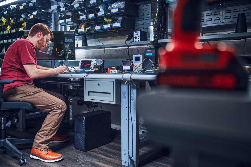 Kompjuter HP Z2 G9 Intel® Core™ i9 i9-14900K, 32GB, DDR5-SDRAM, 1TB SSD, Windows 11 Pro