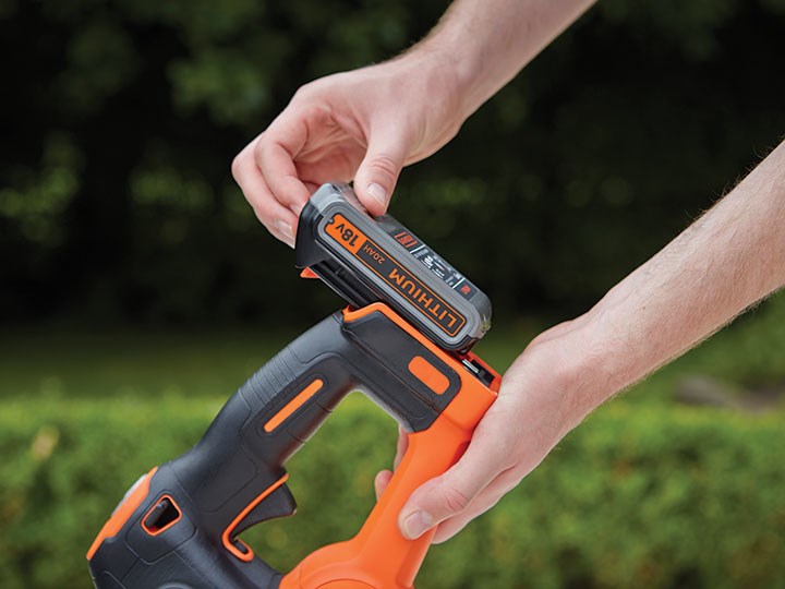 Gërshërë shkurresh Black+Decker GTC18452PC-QW, 45 cm, 18V, portokalli e zezë