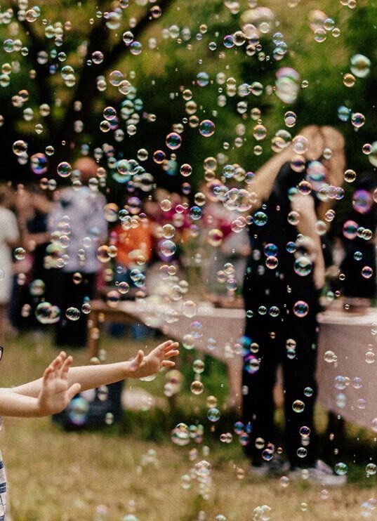Makina flluska Light4me BUBBLE DOUBLE, 300W, me telekomandë pa tela, e zezë