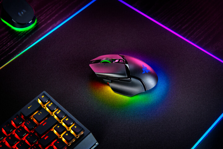 Maus Razer Basilisk V3 Pro, i zi
