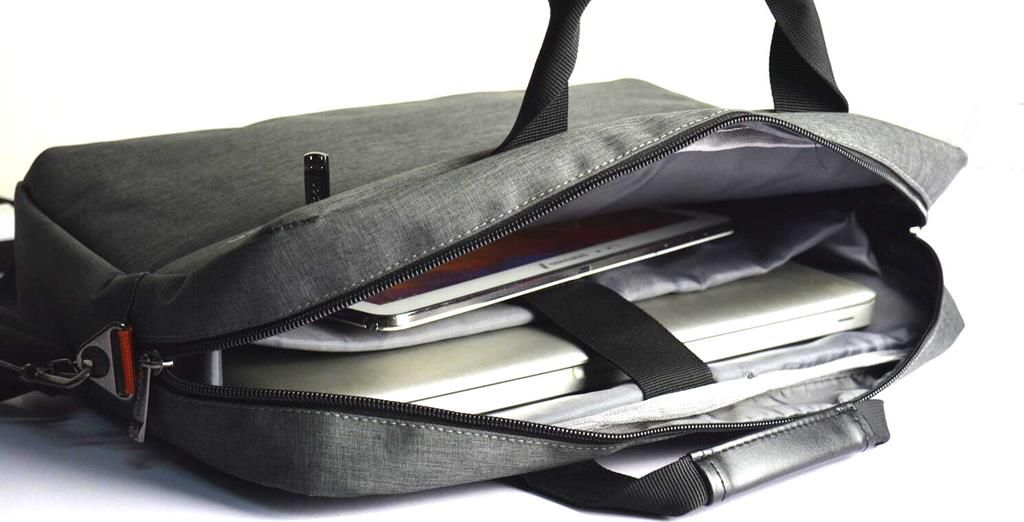 Çantë laptopi Addison Middlebury, 14.1", najlon 1680D, e zezë