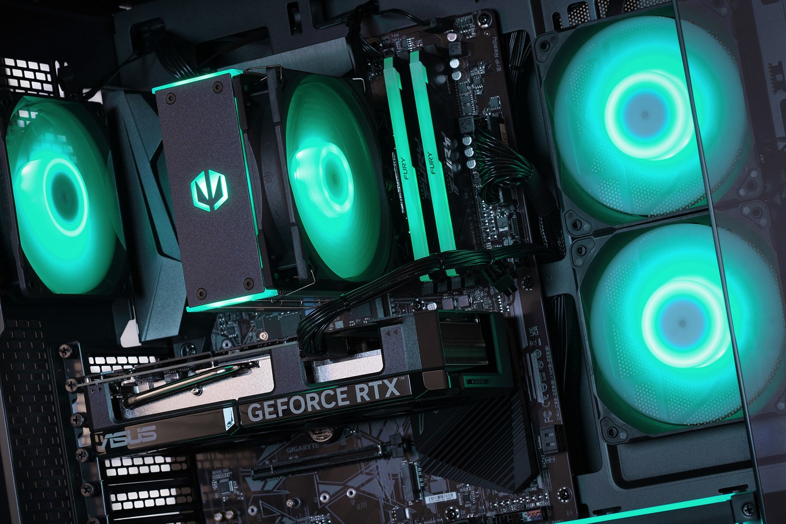 Kompjuter gaming Actina 5901443416388, Ryzen 5 7600, 32GB RAM, RTX 5070, i zi