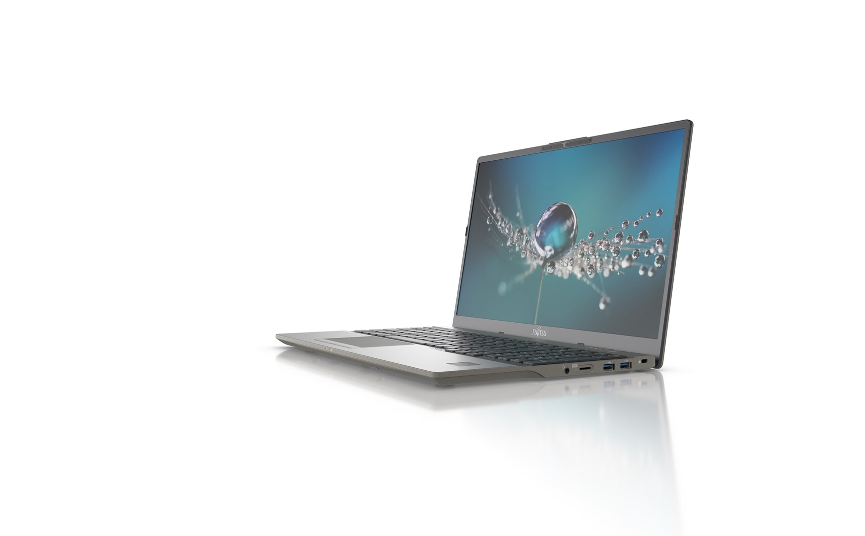 Лаптоп Fujitsu LIFEBOOK U7411, 14", Intel i5-1135G7, 16 GB RAM, 512 GB SSD, сребрен