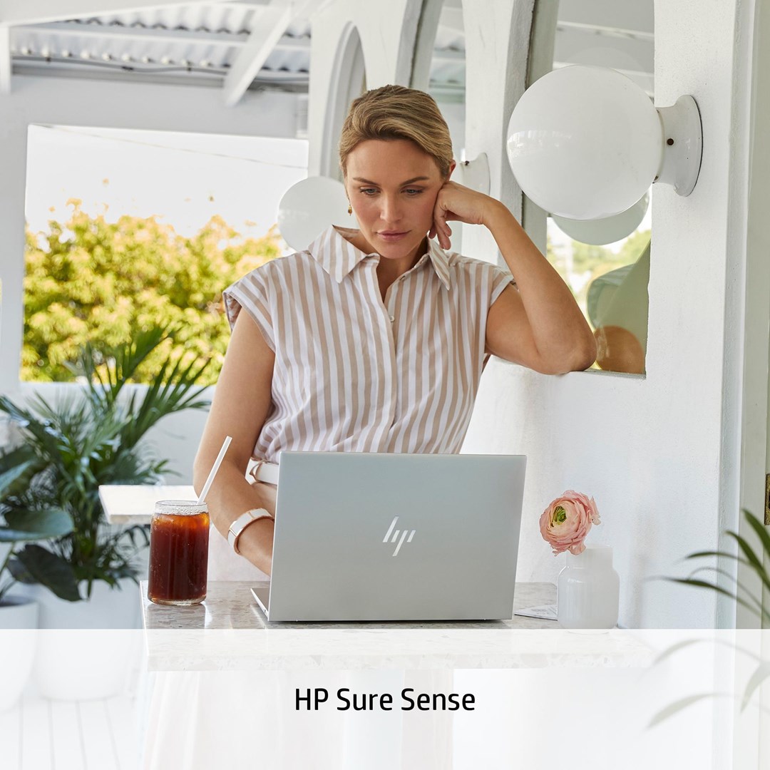 Лаптоп HP EliteBook 1040, 14", Intel i5-1235U, 16 GB RAM, 512 GB SSD, сребрен