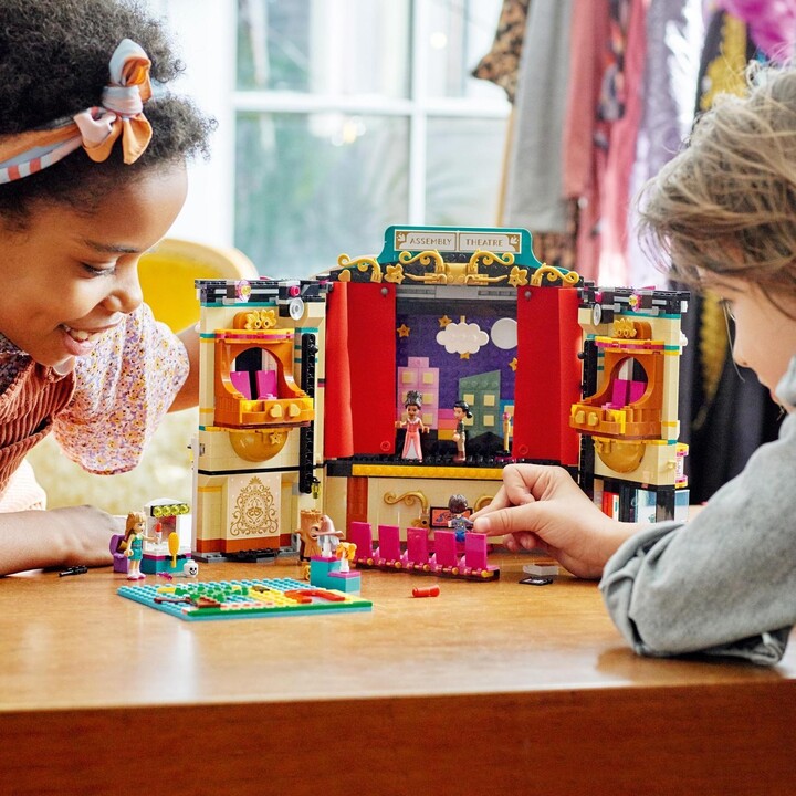 Set lodër LEGO® Friends 41714 Andrea and the theater school, 1154 pjesë