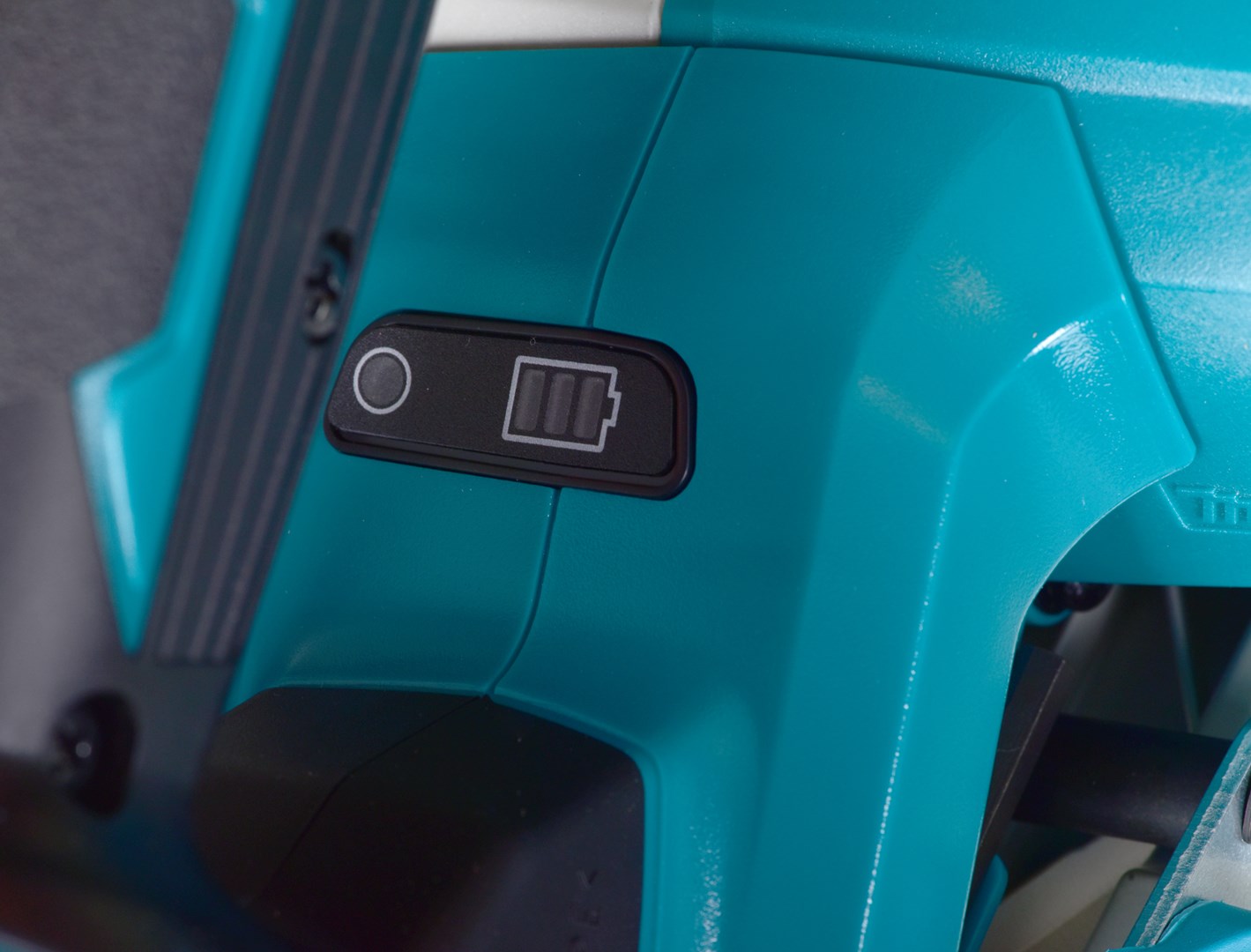 Sharrë rrethore Makita DHS680Z, 18V, 16.5 cm, pa bateri