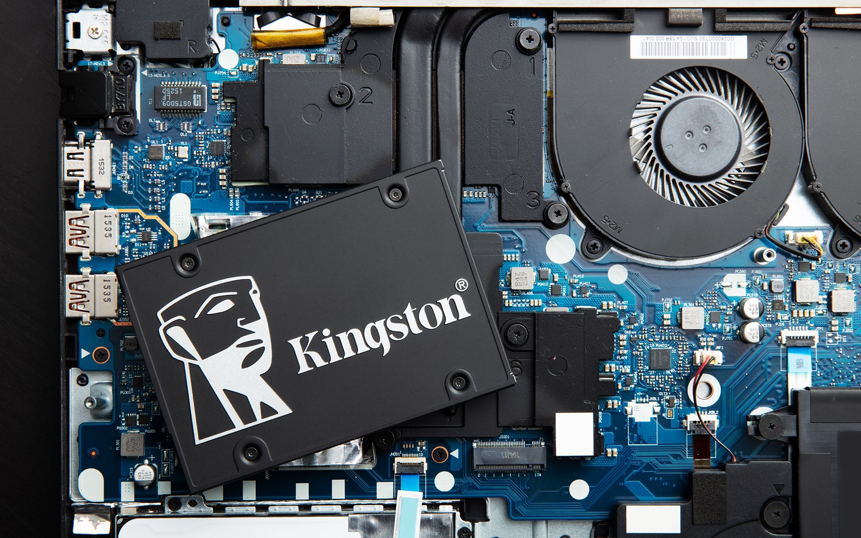 Disk Kingston Technology KC600, 2.5", 512GB