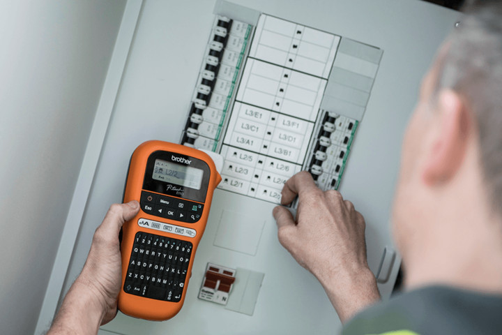 Printer për etiketë Brother PT-E110VP