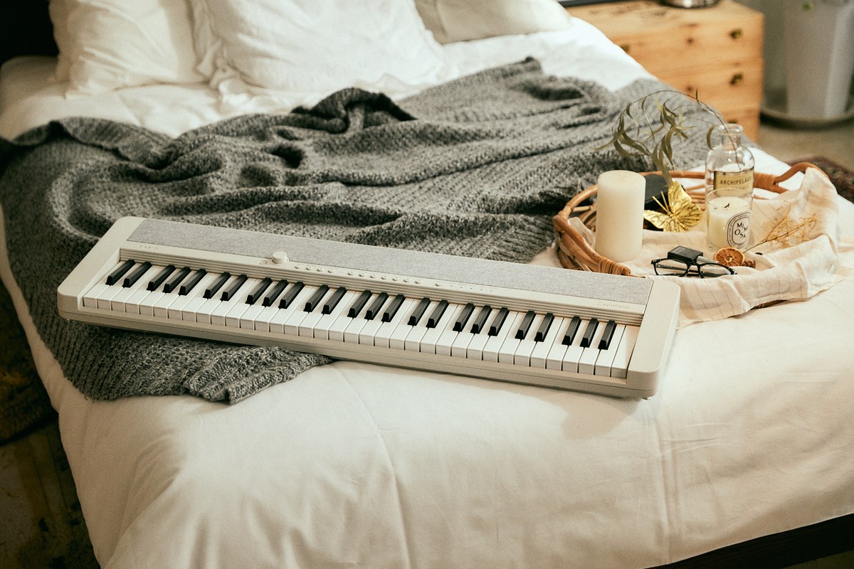 Tastierë Casio Casiotone CTS1, 61 taste, Bluetooth, e bardhë