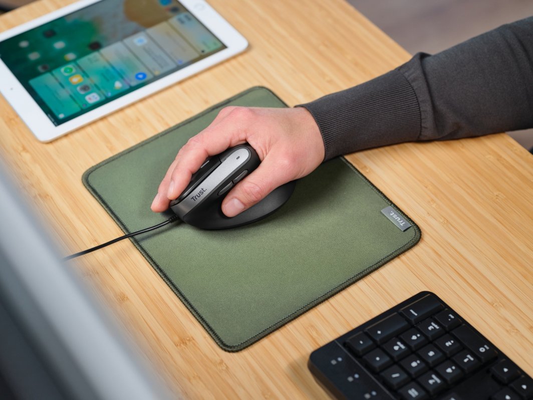 Maus Trust Bayo, me kabllo, USB, i zi