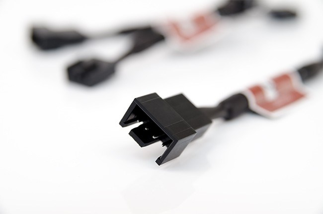 Kabllo adaptor ventilatori Noctua NA-SRC7, 4-pin PWM, 0.11m, e zezë