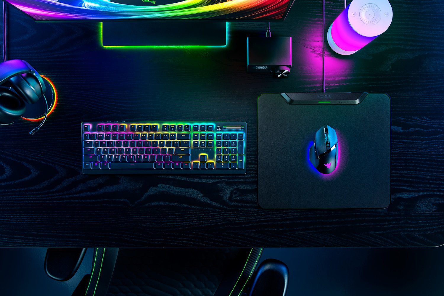 Mousepad gaming Razer HyperFlux V2, karikim wireless, LED, i zi
