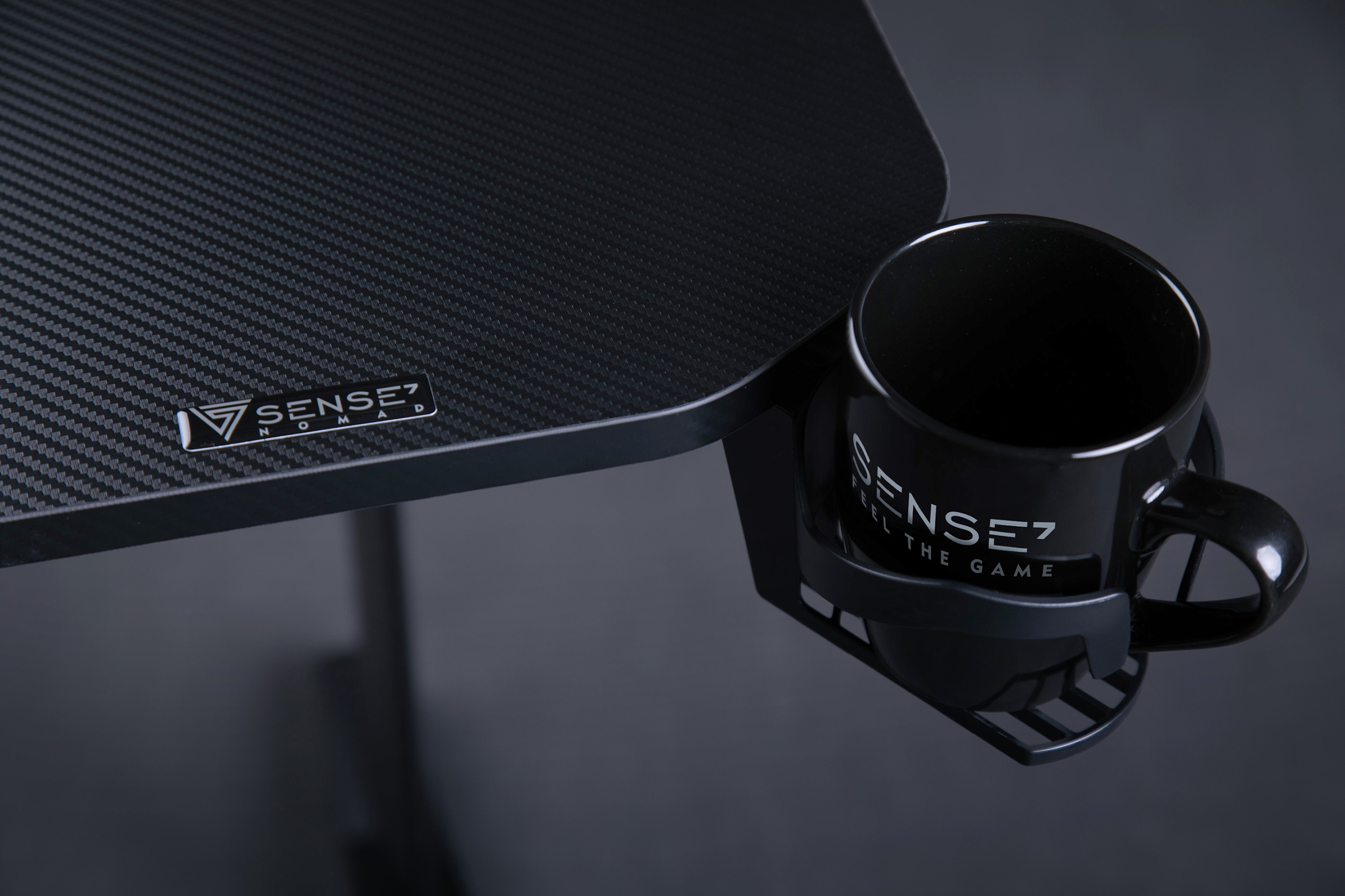 [OUTLET] Tavolinë SENSE7 Nomad Basic, 140cm x 60cm, e zezë