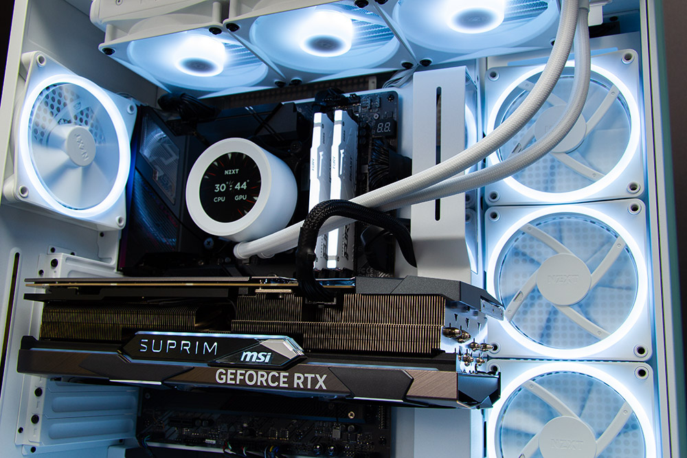 Kompjuter desktop HAL3000 Herní sestava MČR 2024, Intel Core i9-14900KF, 64GB RAM, 4TB SSD, RTX 4090, i bardhë