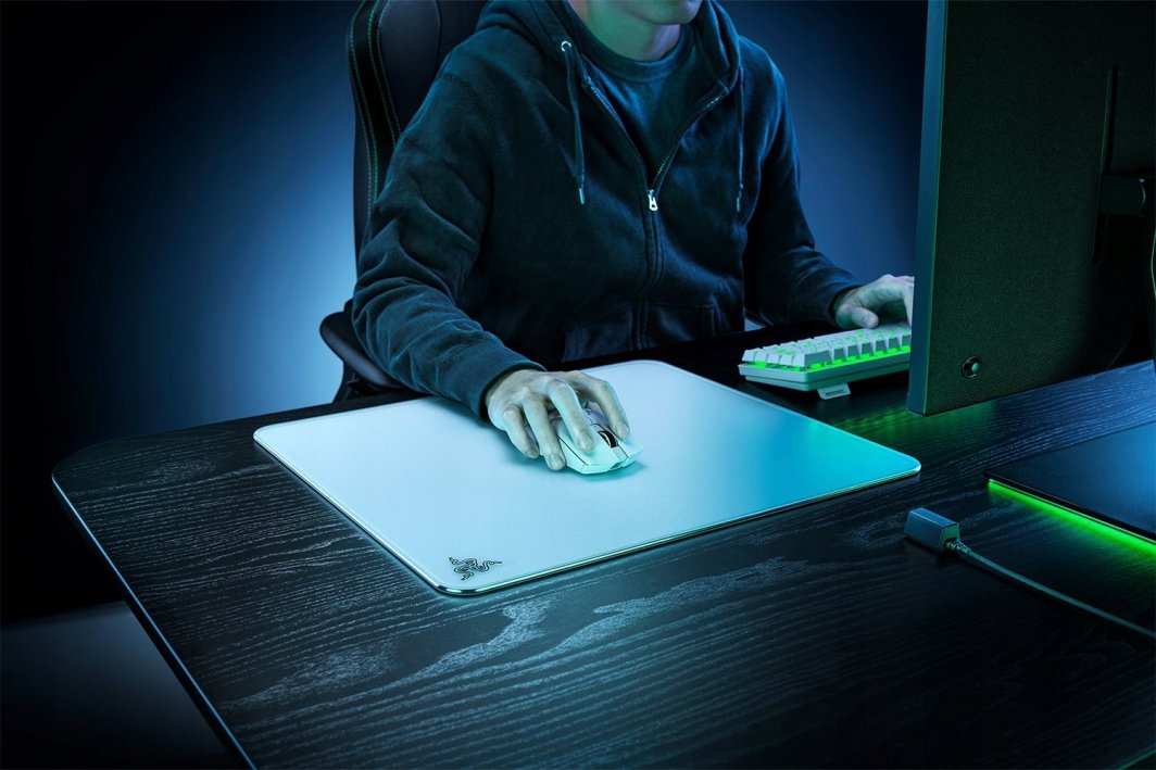 Mauspad Razer Atlas, i bardhë