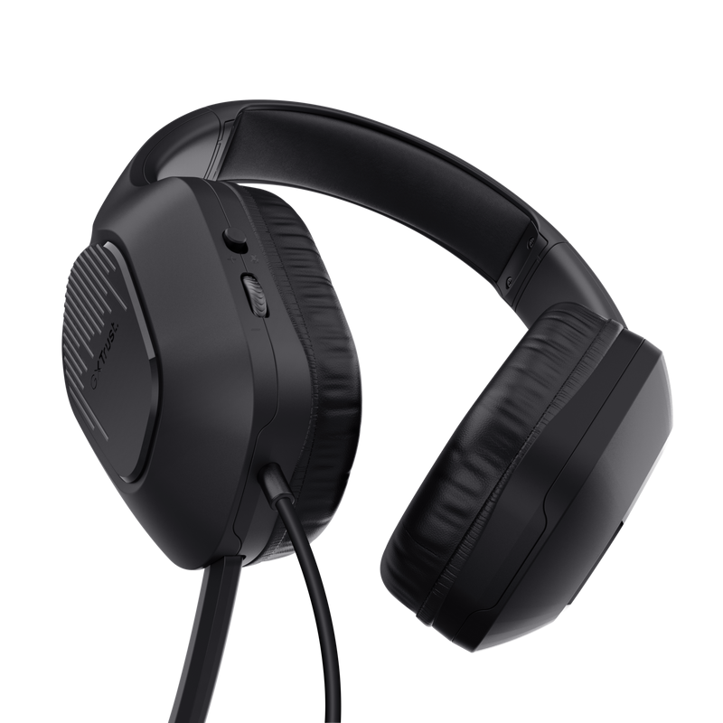 Set gaming Trust GXT 790 kufje + maus + mauspad