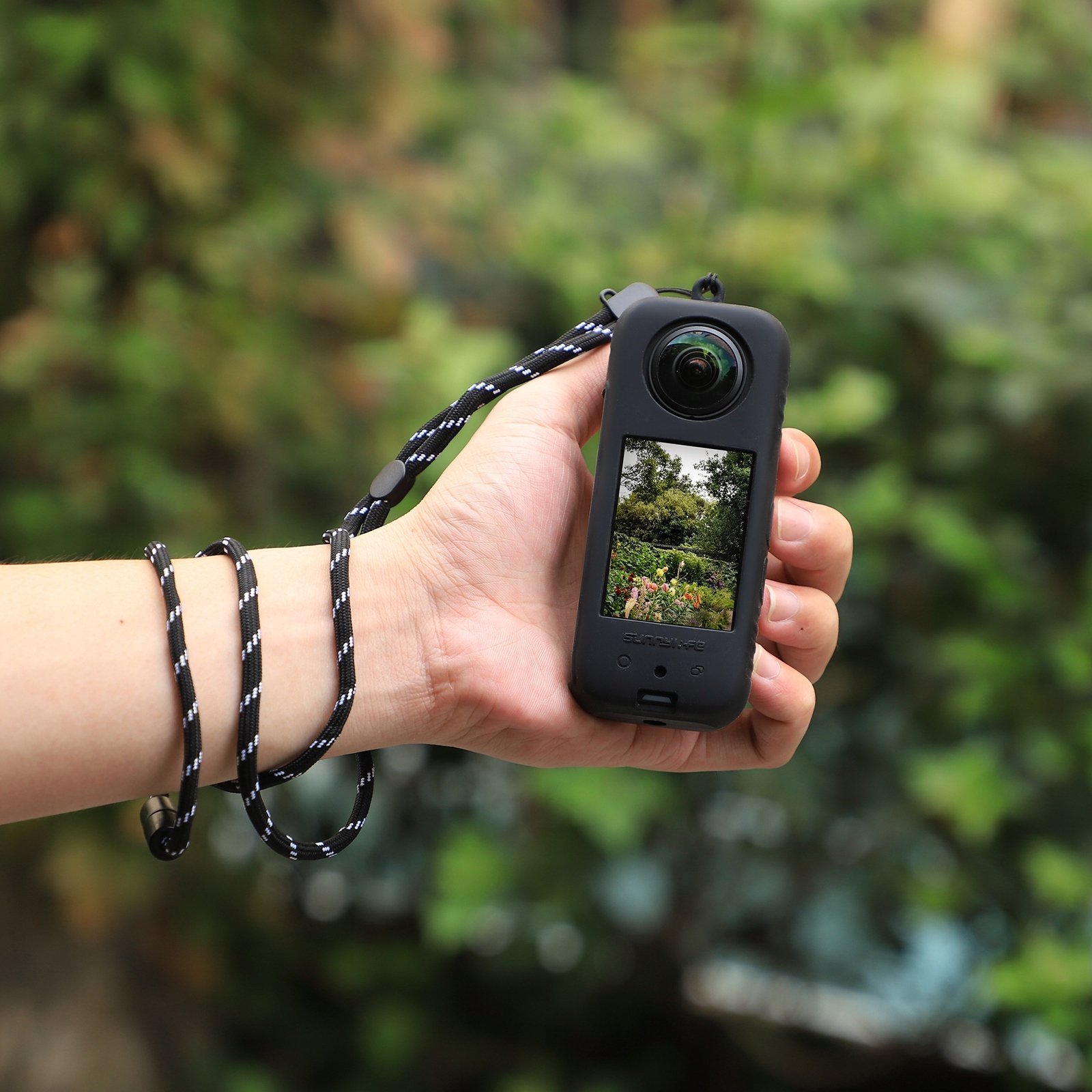 Mbulesë silikoni SunnyLife për Insta360 X3 IST-BHT504-D, me rrip, e zezë