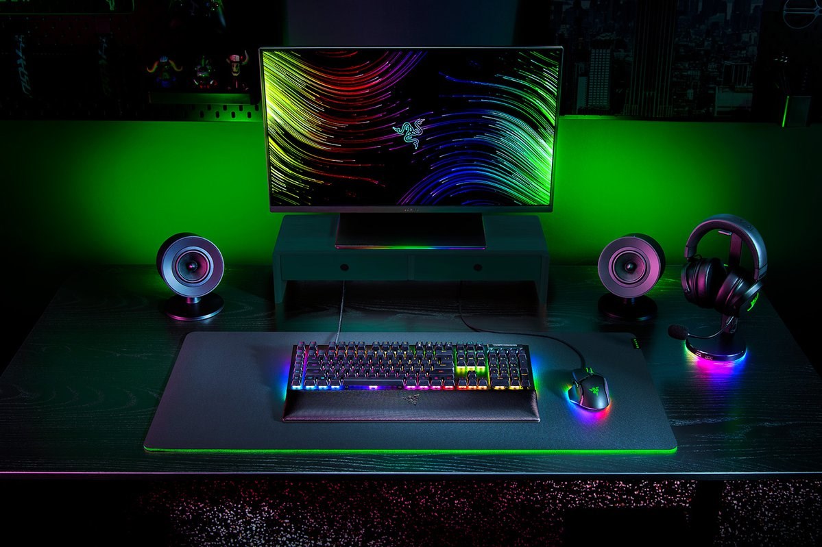 Tastierë për lojëra Razer BlackWidow V4, Razer Green, RGB, nordike, e zezë