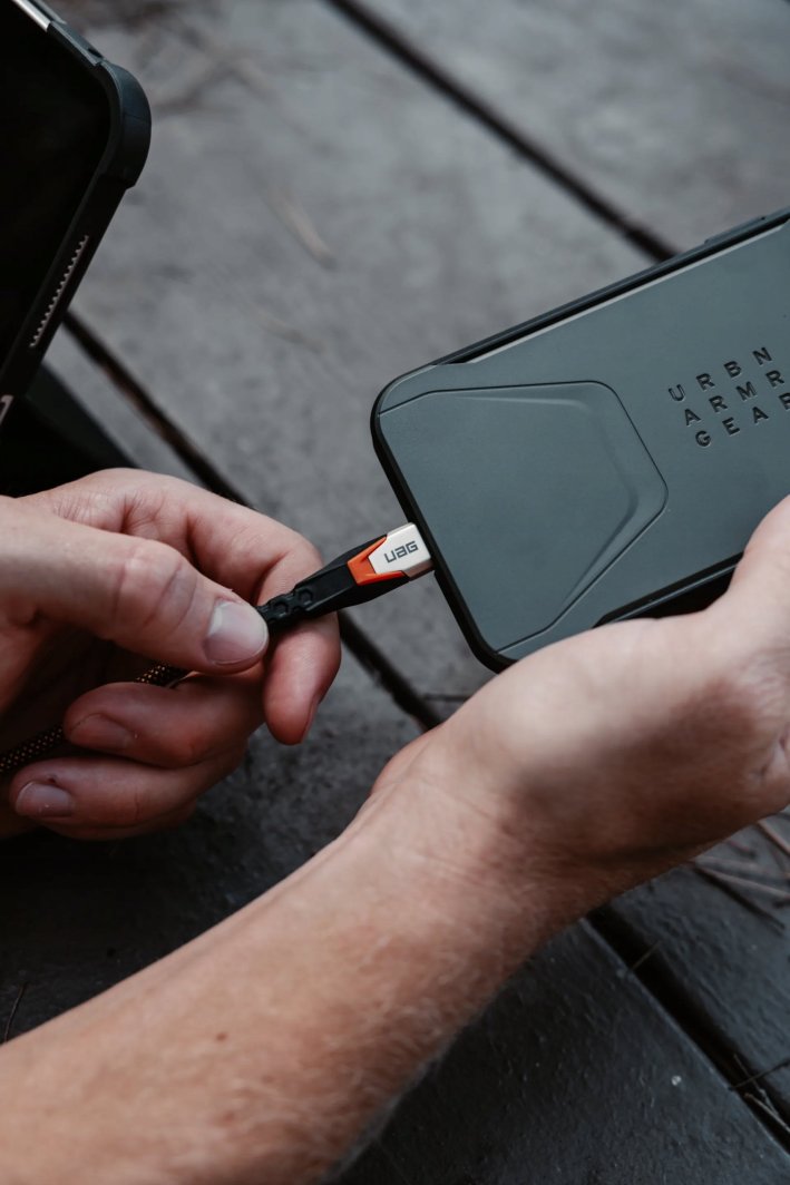 Кабел USB C Урбан Армор Геар 9B4415114097, USB 3.2 Gen 2x2, 0.75 m, црно портокалов