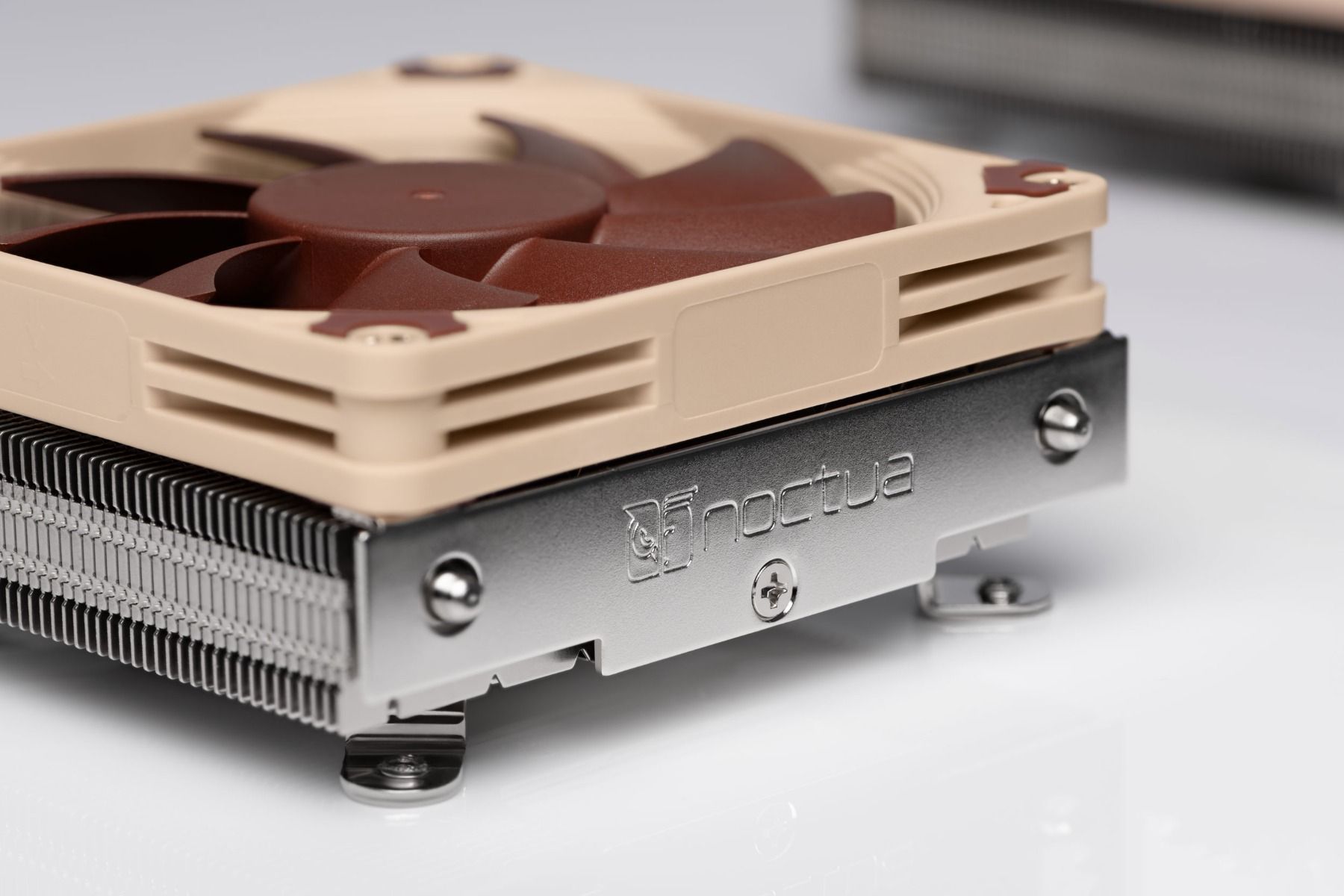 Ftohës CPU Noctua NH-L9i-17xx, profil i ulët, 92mm PWM, kafe