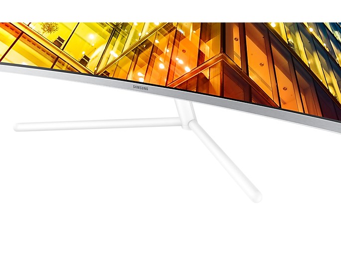Monitor Samsung 590 UR591C, 31.5", 3840 x 2160, 4K Ultra HD, 60 Hz, i bardhë