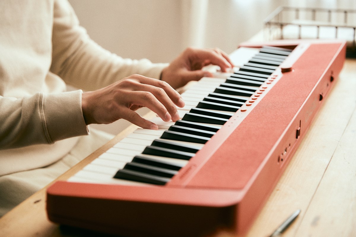 Keyboard Casio Casiotone CTS1, 61 taste, touch sensitive, i kuq