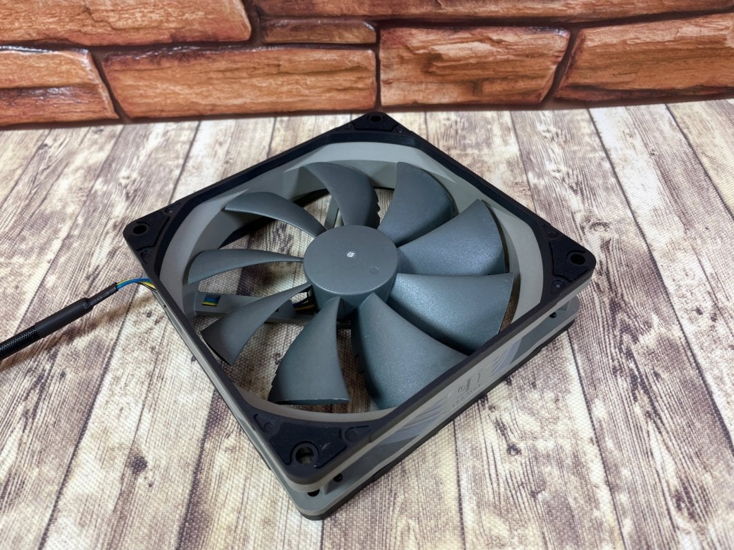 Дистанцери за вентилатори Noctua NA-IS1-14 Sx2, сет 2 парчиња, 140mm, црна
