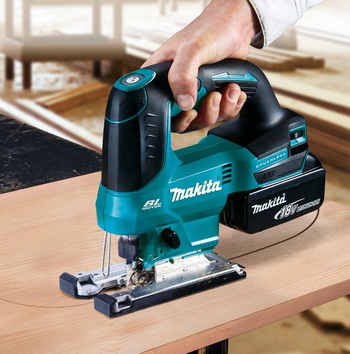 Sharre orbitale Makita DJV184, 18V LXT, brushless, pa bateri