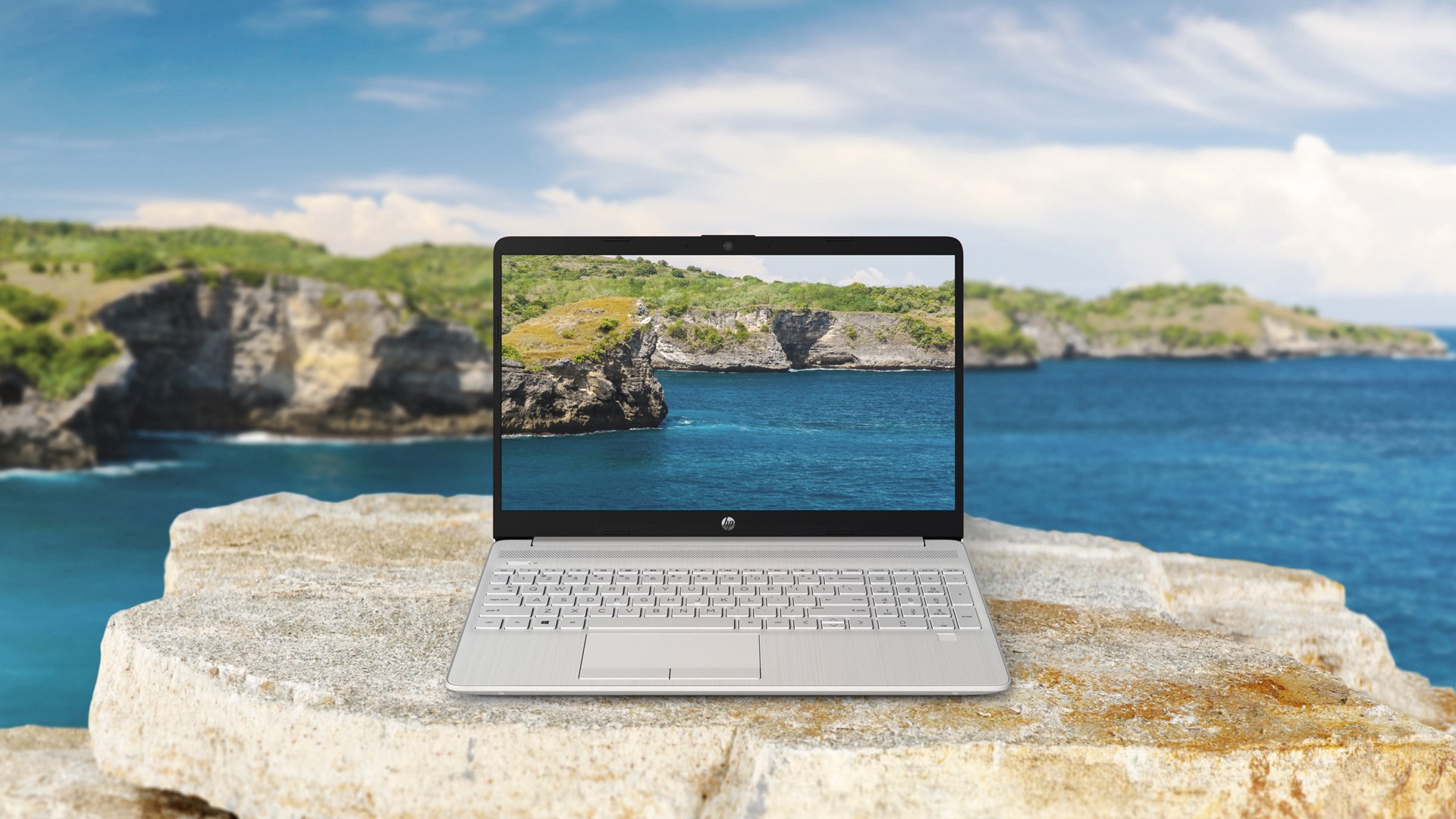 Laptop HP 15s-eq2289nw, 15.6", AMD Ryzen™ 3 5300U, 16GB DDR4-SDRAM, 256GB SSD, Integrated AMD Radeon Graphics, i argjendtë