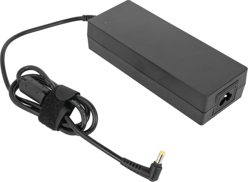 Adapter karikues për laptop Mitsu ZM/ACE1971, 135 W, 19 V 7.1 A, i zi
