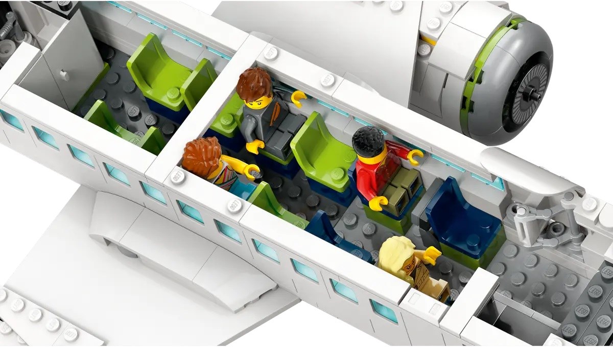 Set LEGO City Passenger Airplane 60367, aeroplan pasagjerësh, 9 minifigura, shumengjyrësh