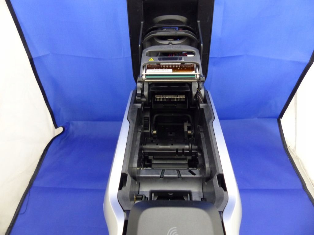 Printer kartash plastike Zebra ZC300, 300 dpi, printim dyanshëm, USB LAN