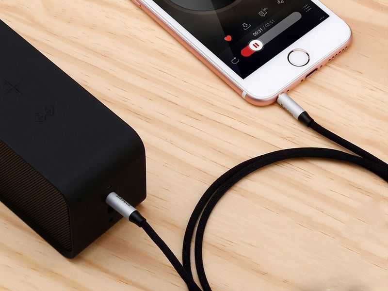 Kabllo Baesus, jack 3.5 mm - 3.5 mm, 1.5 m, e zezë