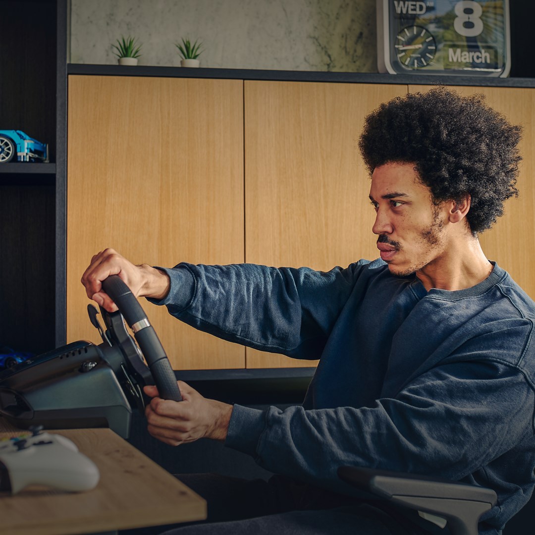 Timon dhe pedale për lojëra Logitech G G920 Driving Force Racing Wheel, i zi