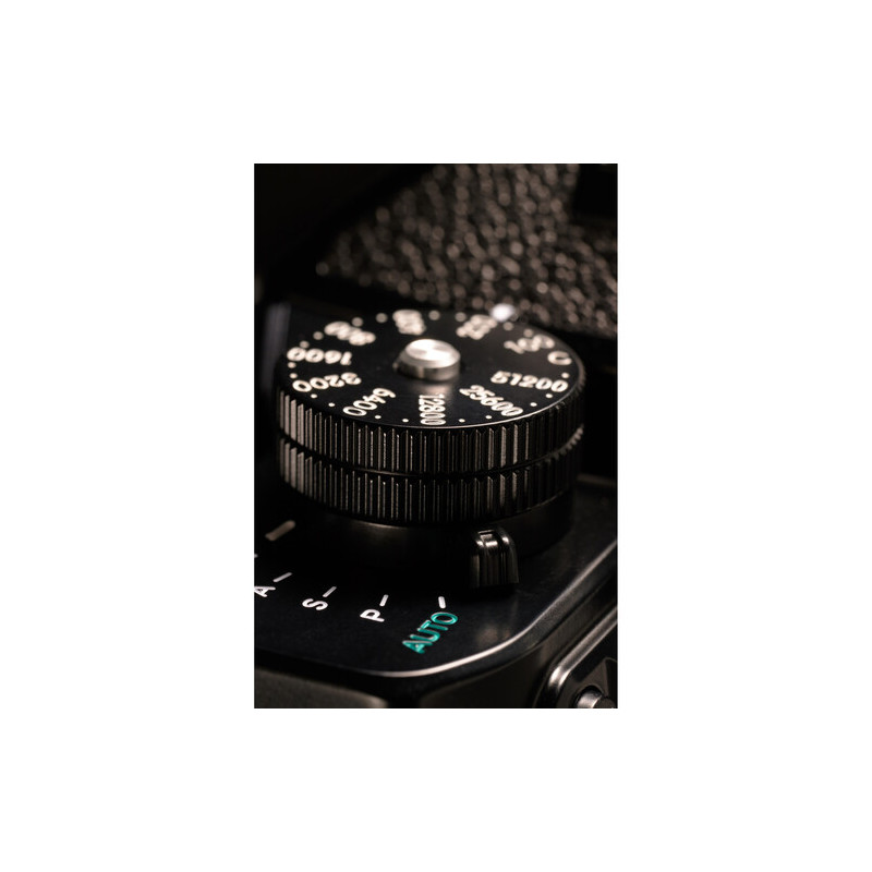 Nikon Zf kit with 40mm SE + Smallrig Grip