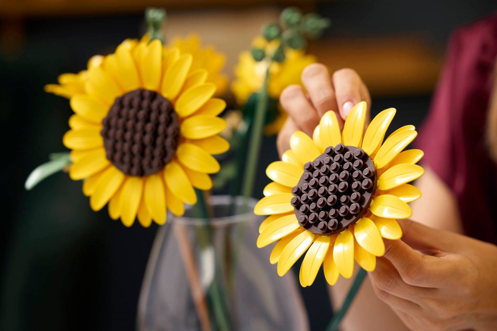 Set LEGO Botanicals Sunflowers, 686 copa, dekorativ, shumëngjyrësh